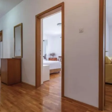 Dada-apartman Bugenvilija *