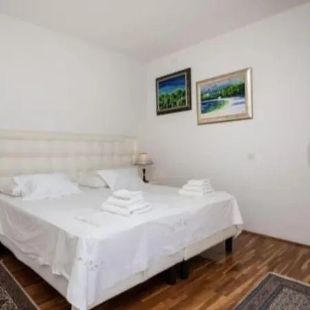 Dada-apartman Bugenvilija *