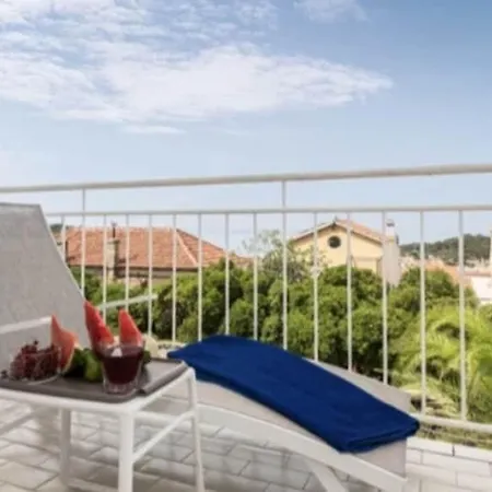 Dada-apartman Bugenvilija Apartment
